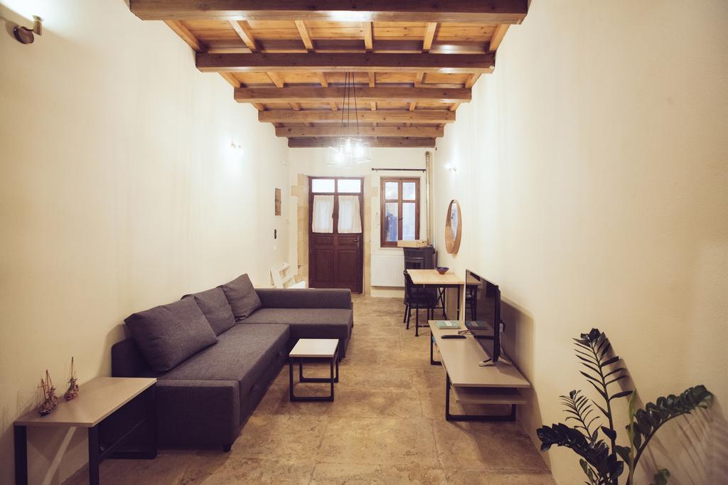 Danae Old Town * העיירה רתימנו